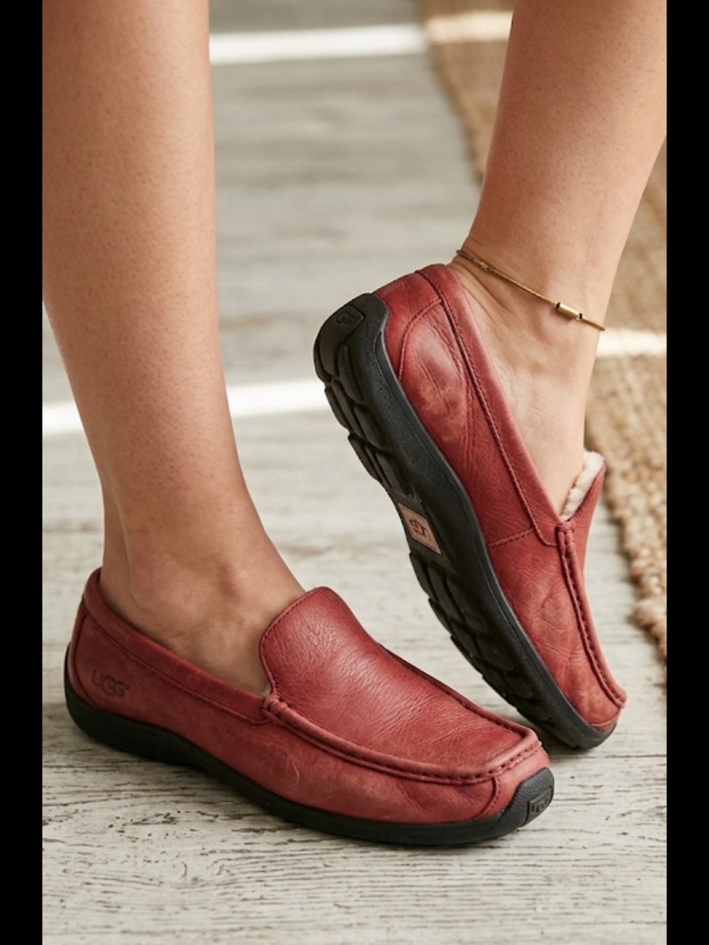 UGG Red Leather Driving Loafers Women’s Size 7 Sheepskin Lined Slip-On Comfort